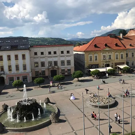 Bl - The Lenka, 24hr Self Check-in, Free Private Parking, Balcony With Mountain View, 5 Minute Walk To Center Banska Bystrica